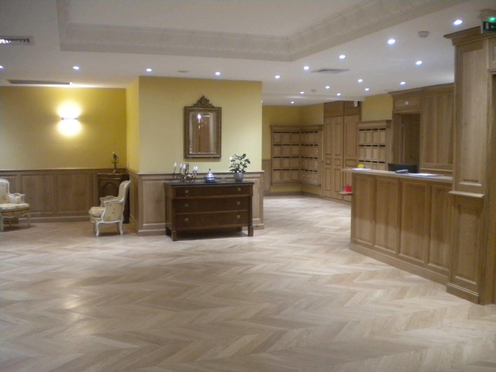 Medicis Home Dijon Les Petites Roches Exteriér fotografie